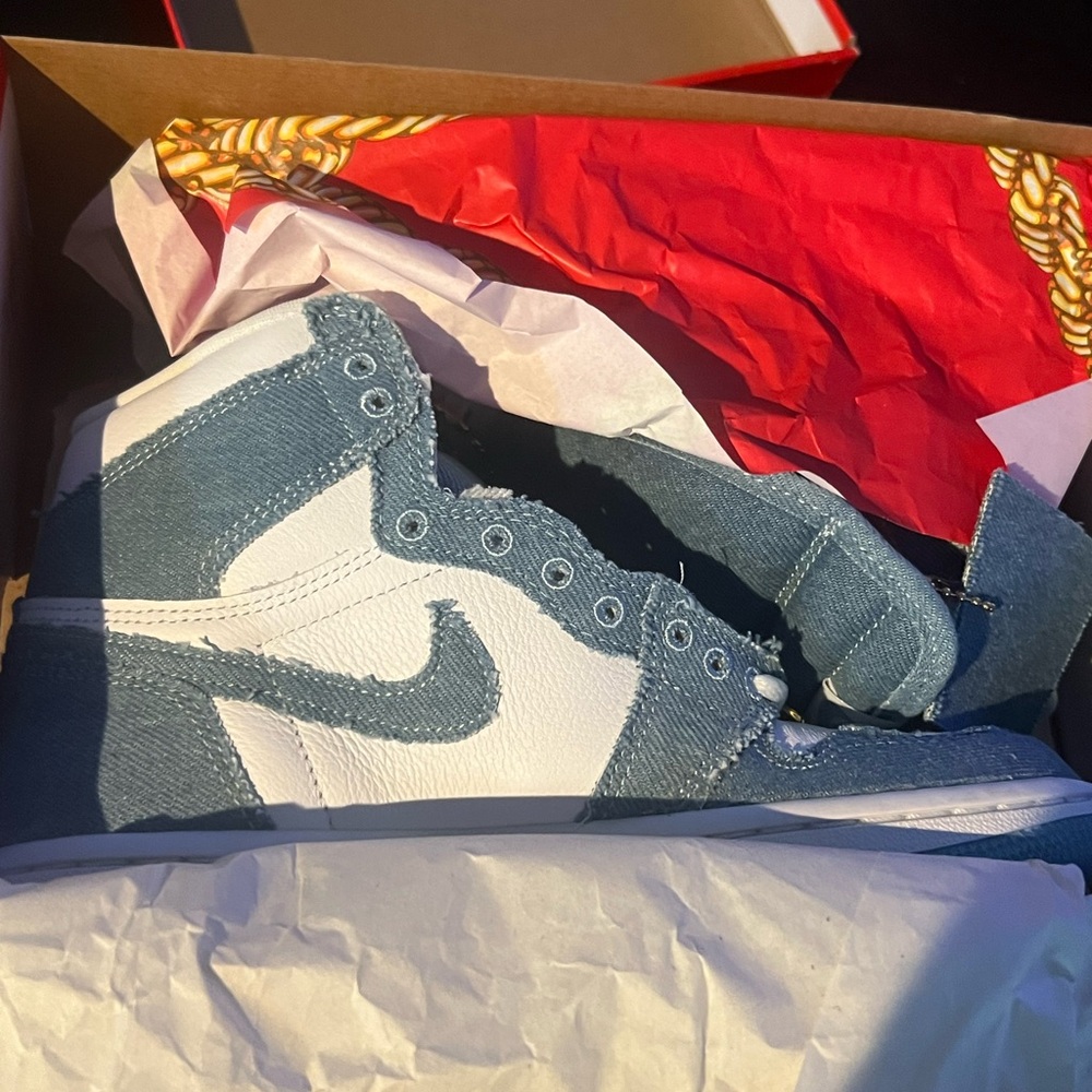 Nike Blue and White Athletic Shoes with Premium Comfort
